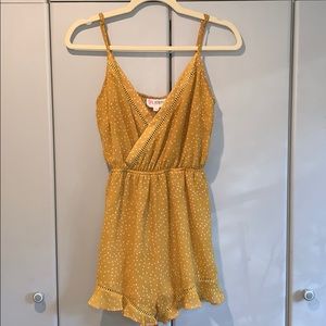 L’ASTISTE yellow romper!